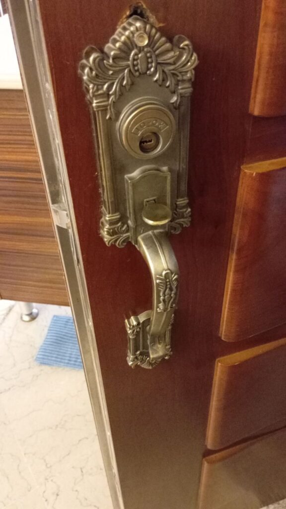 تعمیر دستگیره درب ضد سرقت https://adaknew.com