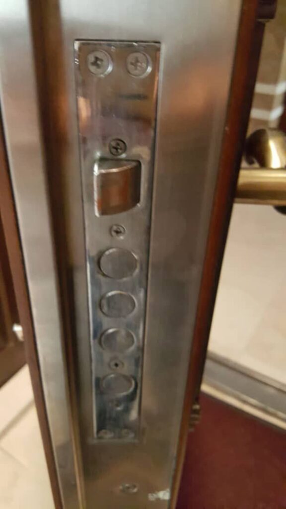 قفل درب ضد سرقت https://adaknew.com